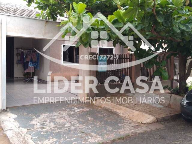 #45 - Casa para Venda em Arapongas - PR - 3